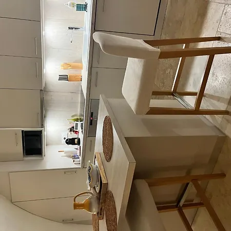 Originelle Maisonettewohnung Im Historischen Zentrum By Interhome Σαιν-Τροπέ