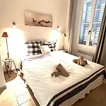 公寓 Originelle Maisonettewohnung Im Historischen Zentrum By Interhome 圣特罗佩