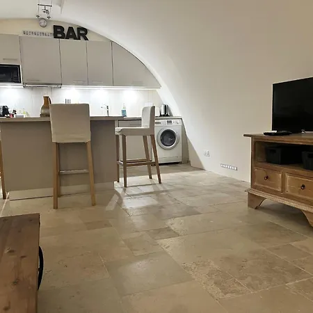 Originelle Maisonettewohnung Im Historischen Zentrum By Interhome Saint-Tropez