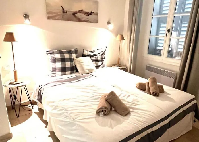 Apartment Originelle Maisonettewohnung Im Historischen Zentrum By Interhome Saint-Tropez